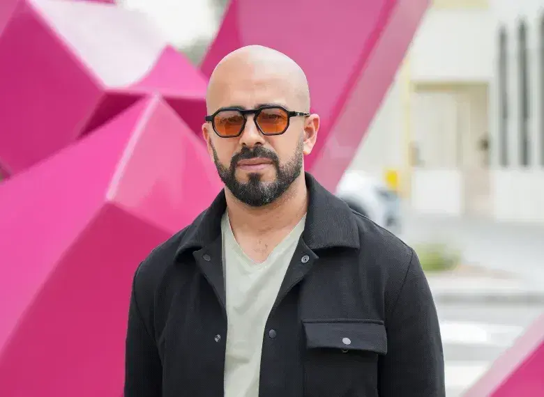 Inside Takhayyal: eL Seed Talks Imagination, Calligraphy, and Dubai’s Art Scene